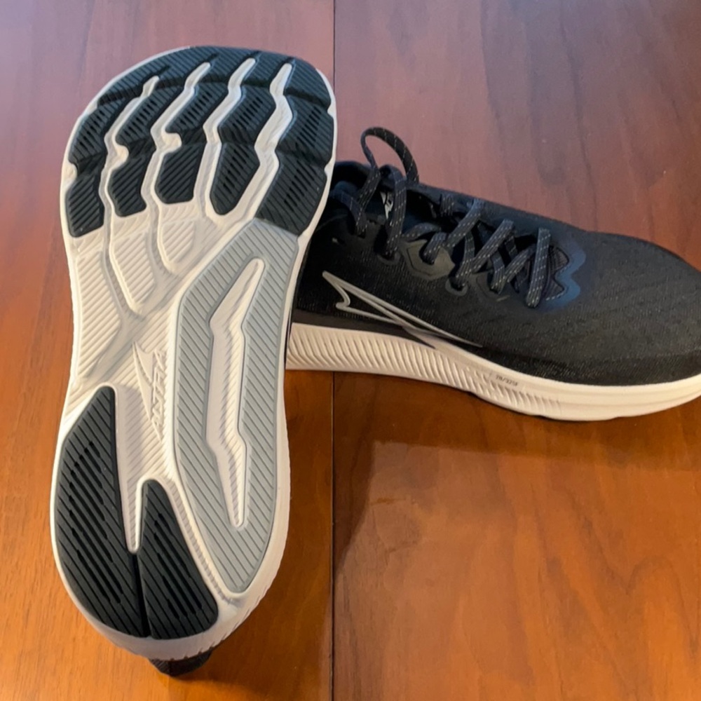 Altra Experience Form Stability Sample - image 4